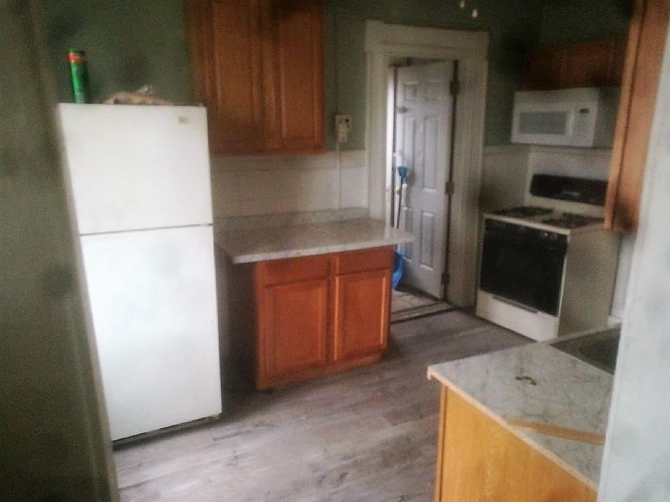 1st image of 115 Fernwood Ave #1