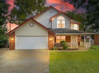 4878 W Dover St, Fayetteville, AR 72704