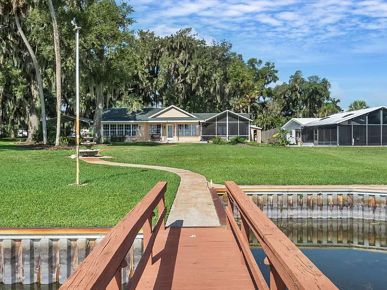 606 N Shore Dr — Photo 12