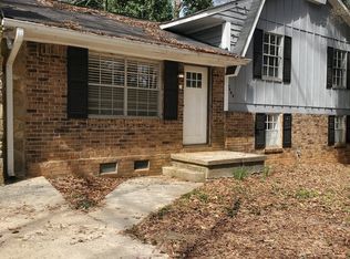 8688 W Bourne Dr, Jonesboro, GA 30238