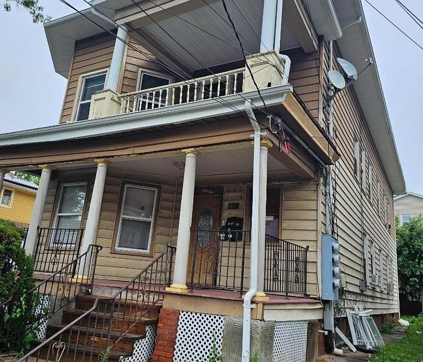 1st image of 673 E 25Th St