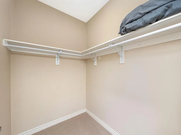 180 Bunker Ave #1-D — Photo 14