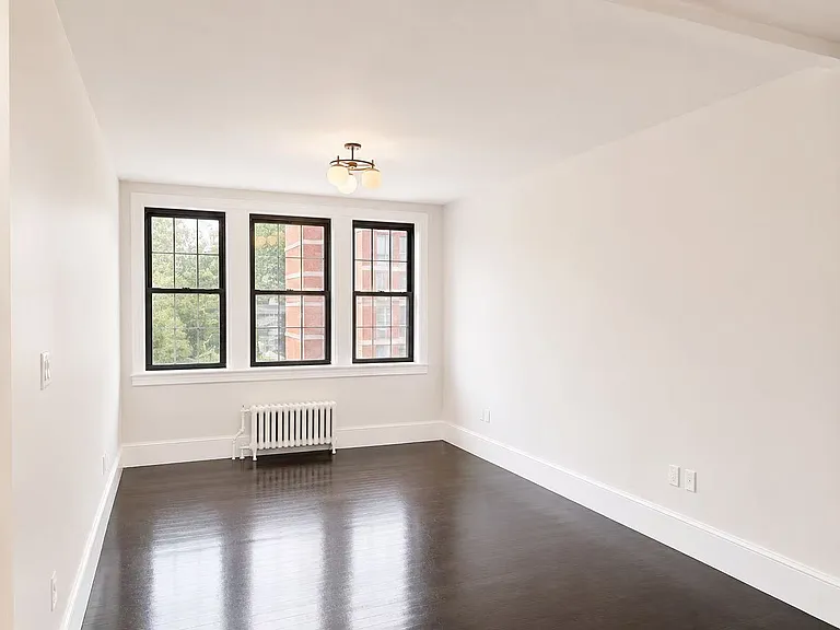 1999 Commonwealth Ave #19 — Photo 4