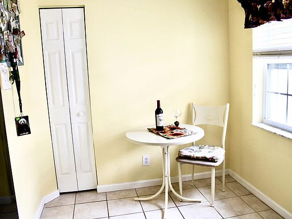 5th image of 8028 Stirrup Cay Ct