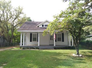 6 E 9th St, Chickamauga, GA 30707