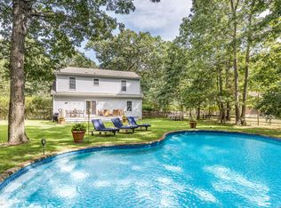 16 Tyrone Dr, East Hampton, NY 11937