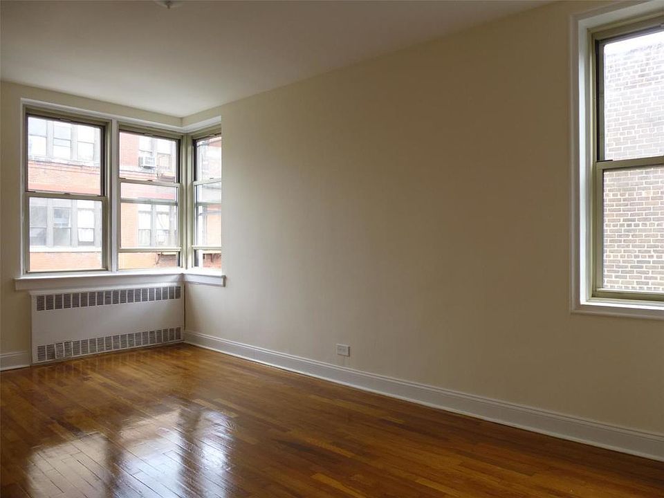 1st image of 30 E End Ave APT 7W