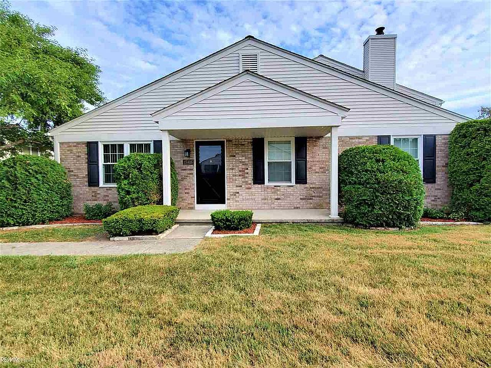 1st image of 15816 Cambridge Dr