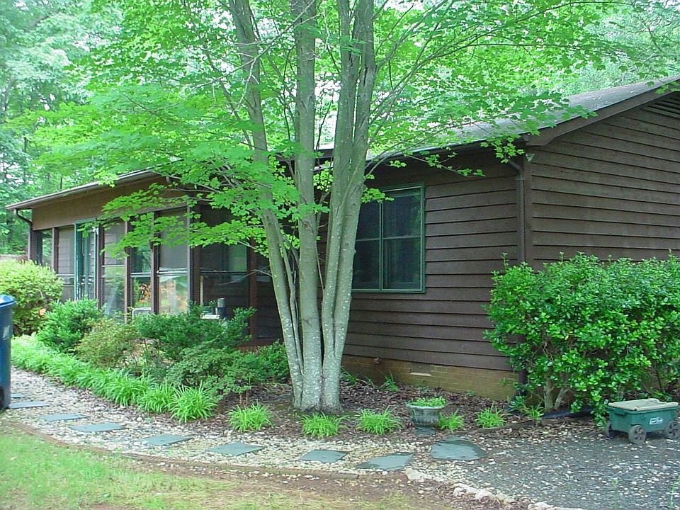 2nd image of 4238 Irish Potato Rd
