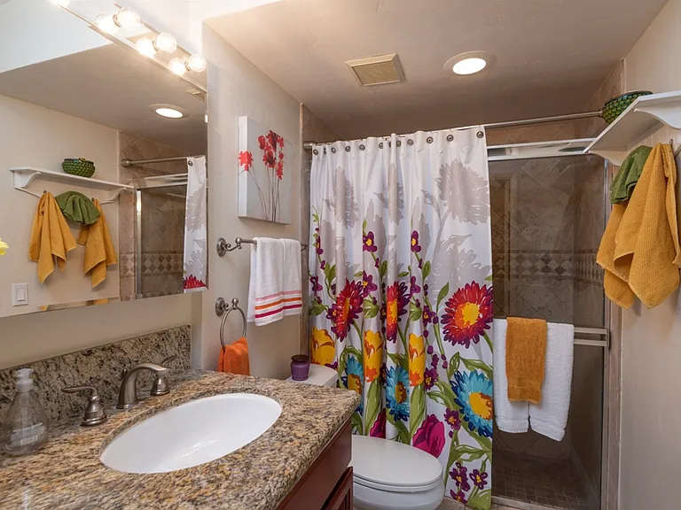 3843 Riviera Dr — Photo 24