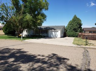204 Sunset Dr, Lamar, CO 81052
