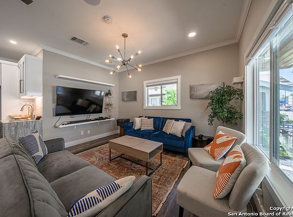4th image of 120 E Highland Blvd