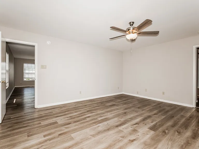 10926 Spirit Dr — Photo 11