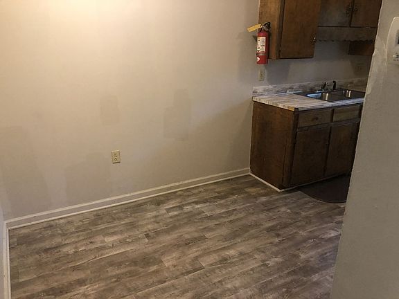 5th image of 112 Hemphill Ave #202-204-216