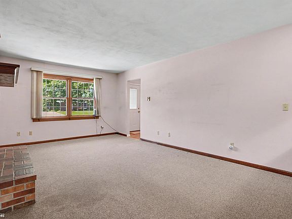 3rd image of 800 S Alter Ct