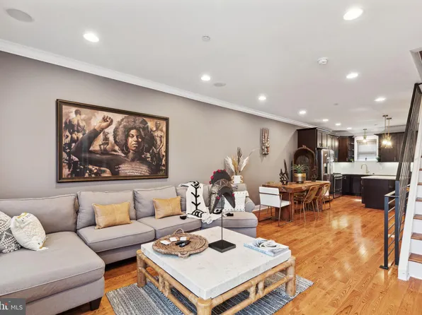 2559 Kern St, Philadelphia, PA 19125