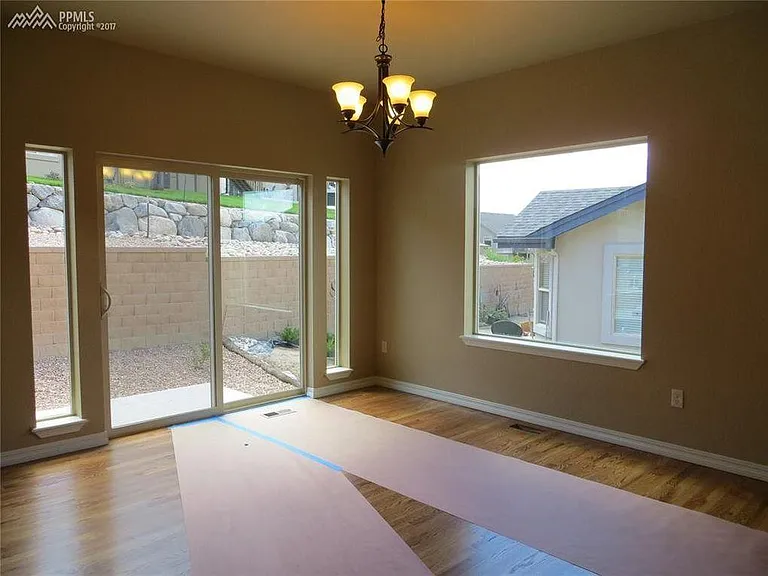3075 Looking Glass Way — Photo 24