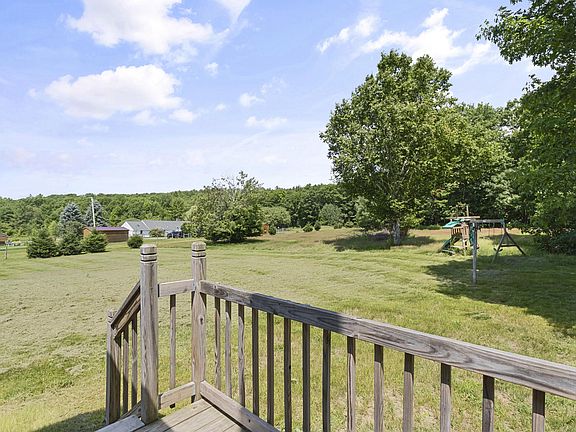 5th image of 256 Belgrade Road