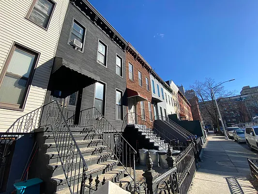 Rented by Nolita Group | media 17