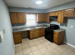 819 S 16th St FLOOR 2, Newark, NJ 07108