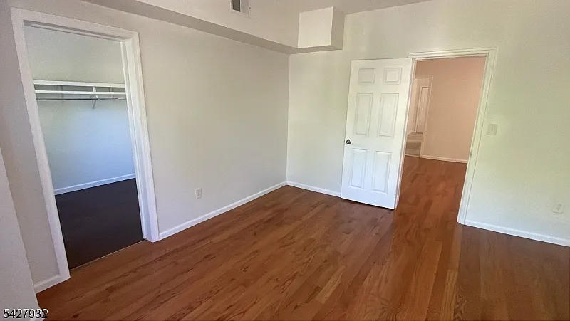 3 bed, 1.0 bath, $2,200 — Photo 3