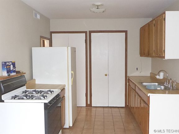 4th image of 774 N 4429th