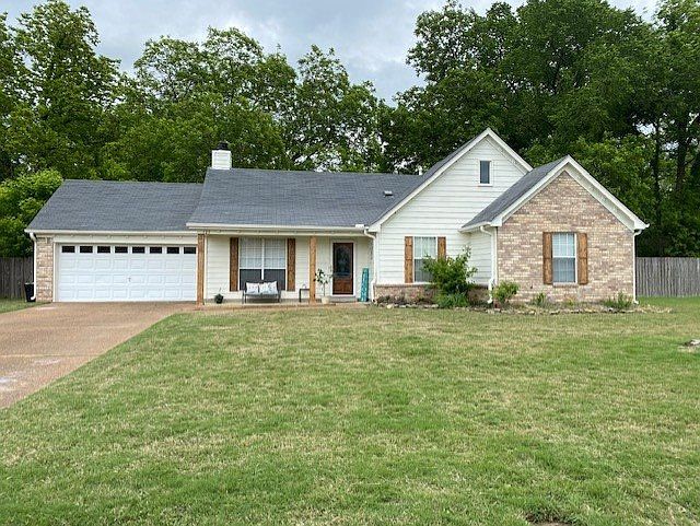 1st image of 125 Village Dr