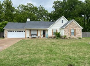 125 Village Dr, Oakland, TN 38060