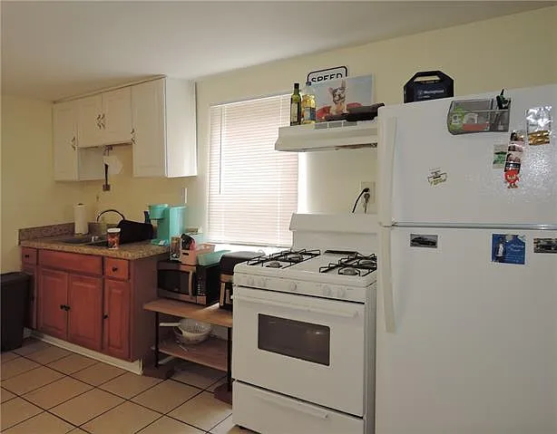 7204 Hickory St #B — Photo 10
