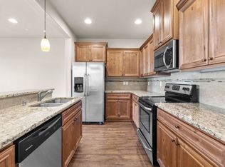 209 N 33rd Ct, Ridgefield, WA 98642