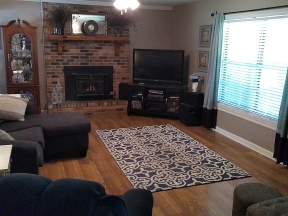 5th image of 20480 Montana St