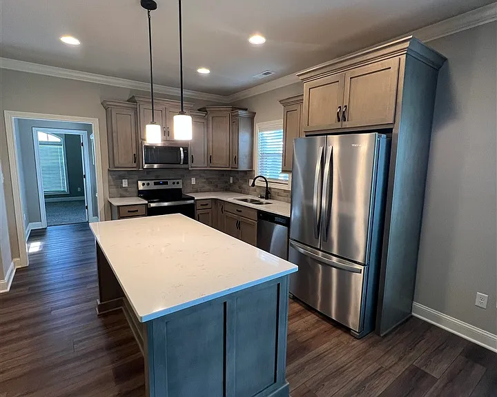 556 Cumberland Pointe Ln — Photo 4