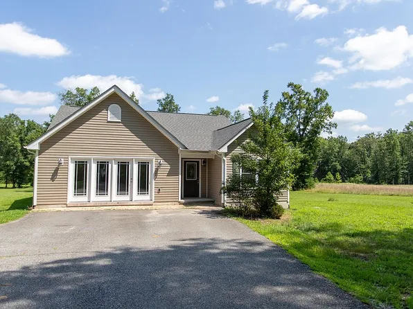 1060 Jennys Creek Rd, Roseland, VA 22967