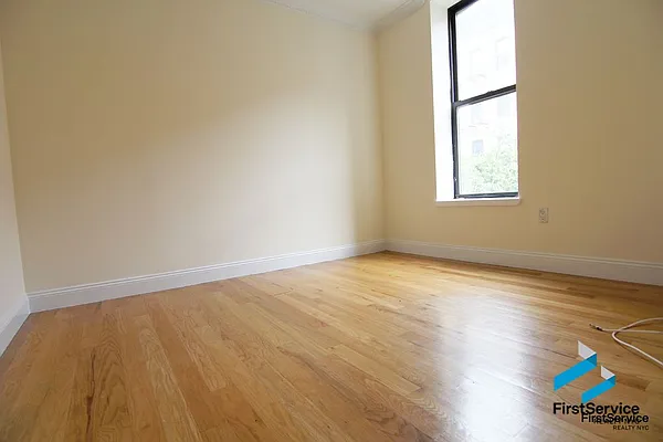 Rented by FirstService Realty (legacy) | media 14