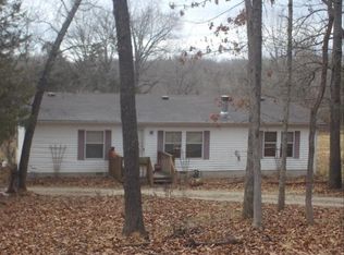 313 Lance Wood Dr, Kissee Mills, MO 65680