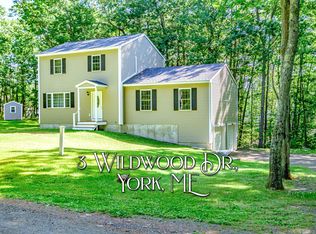 3 Wildwood Dr, Cape Neddick, ME 03902