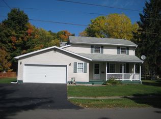 32 Whiting St, Bath, NY 14810