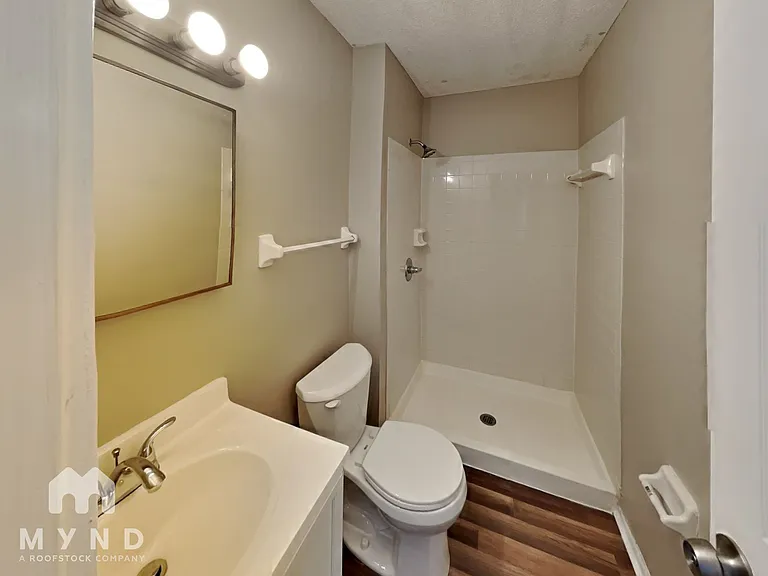 3035 Falcon Bridge Dr — Photo 11