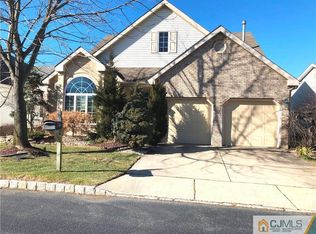 101 Leeds Ln, Monroe Township, NJ 08831