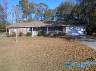 2549 Western Hills Dr E, Southside, AL 35907