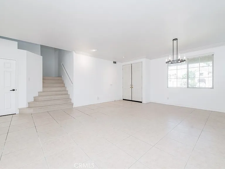 6915 Cedar Creek Rd — Photo 12