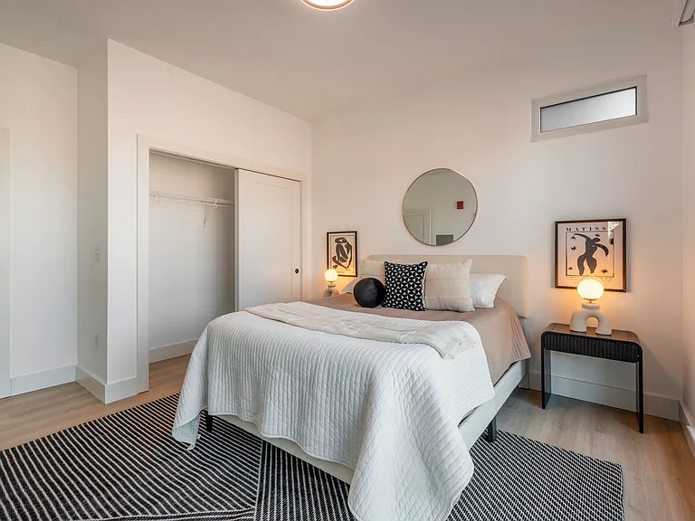 Verge Residences — Photo 7