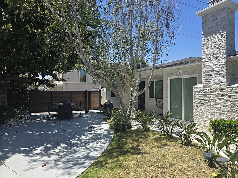 2101 Pullman Ln — Photo 52