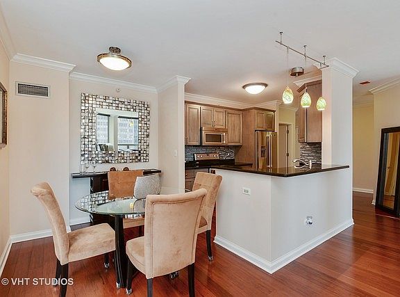 5th image of 222 N Columbus Dr APT 804