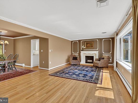 4th image of 11128 Emack Rd