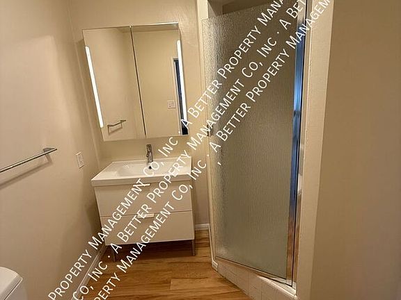 5th image of 220 Granada Ave APT 7