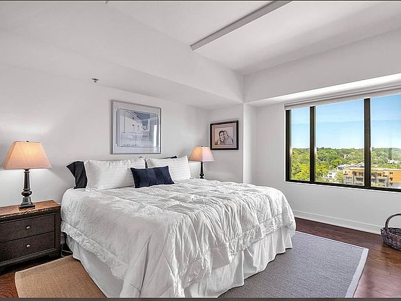 5th image of 111 N Ashley St Suite 809