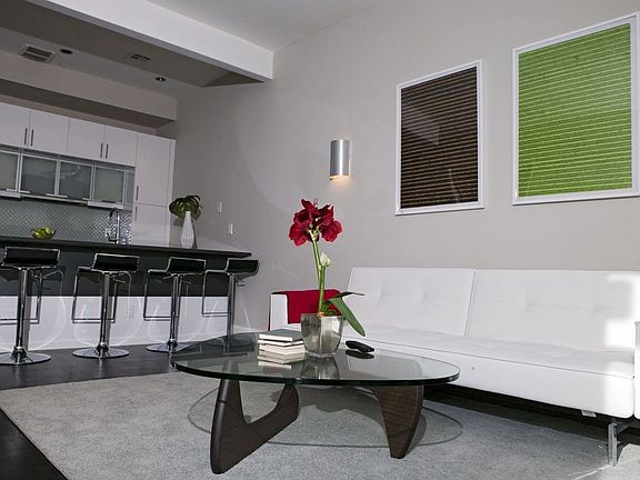 3rd image of 655 Washington Ave APT 1A