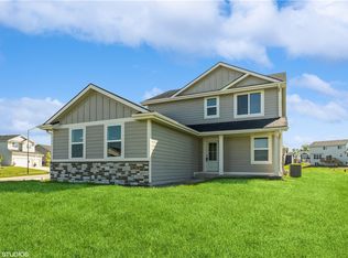 2825 SE Florence Dr, Waukee, IA 50263