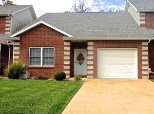1520 Notting Hill Dr, Jefferson City, MO 65109
